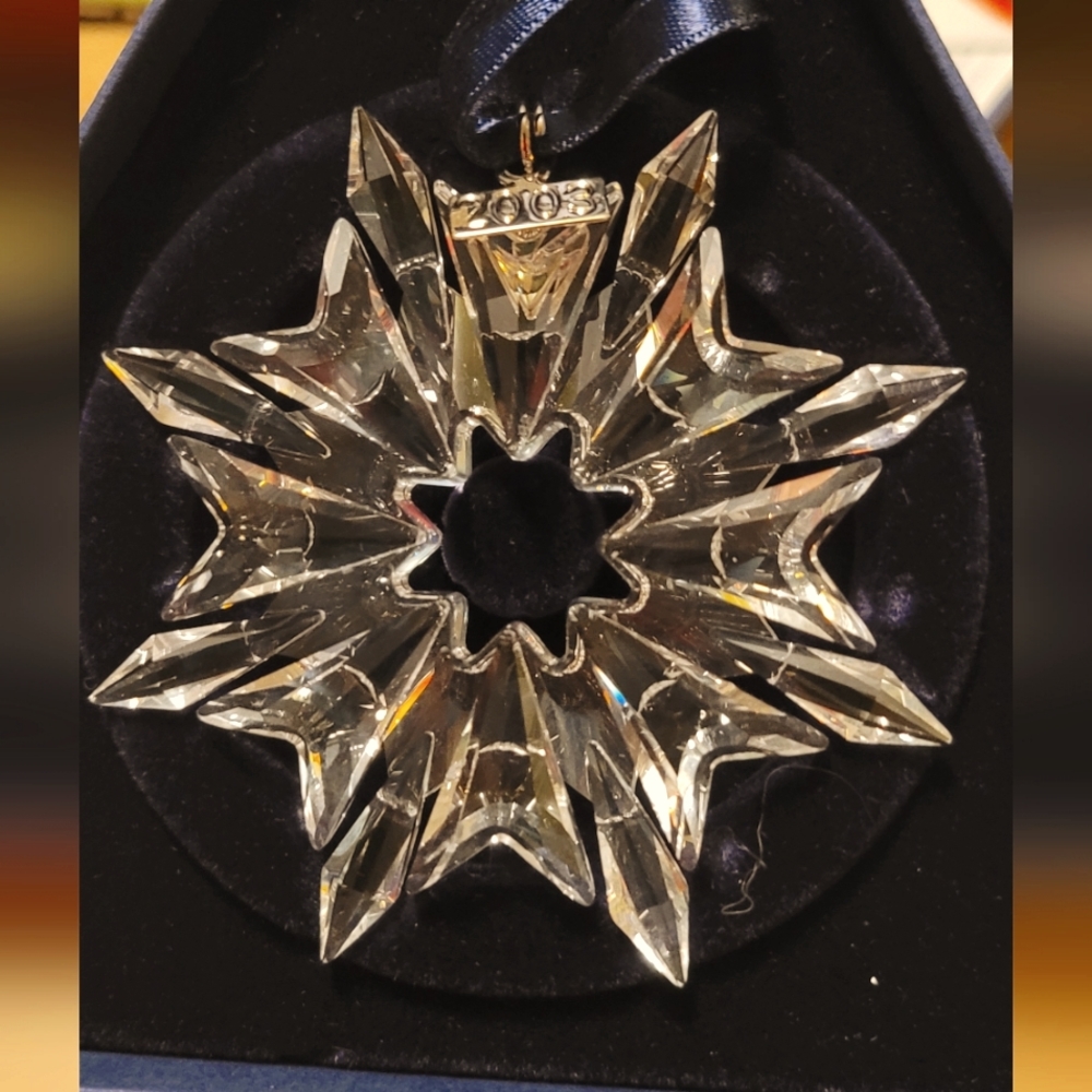 Swarovski Crystal Snowflake Ornament 2003